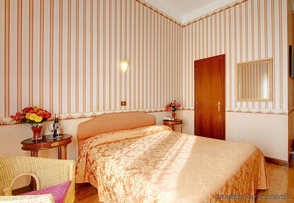 Hotel Aquarium Рим Экстерьер фото